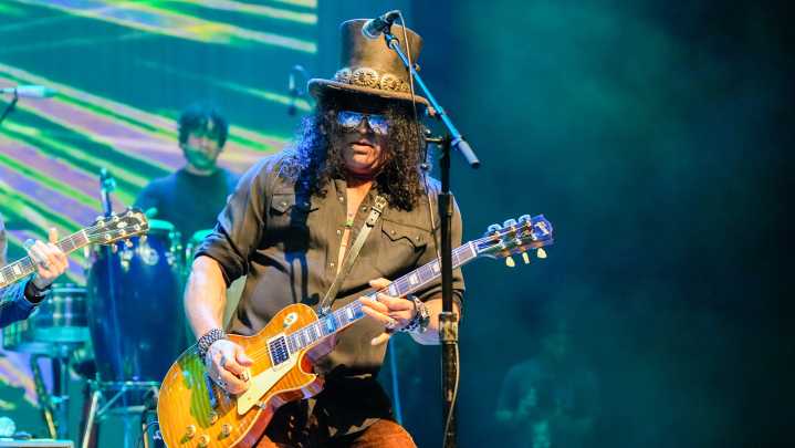 What Slash's Former Bandmates Have To Say About Him