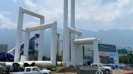 Descubren irregularidades en empresa que reubica monumento Los Tubos en San Pedro