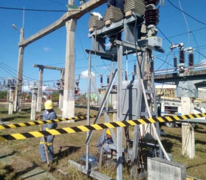 Presidente de Cuba califica de “crítica” la situación eléctrica en la Isla