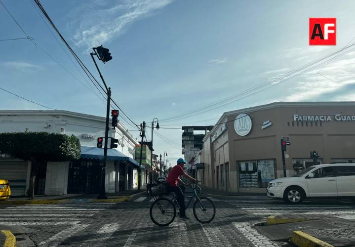 Pronostican lluvias muy fuertes y oleaje elevado en Colima por depresión tropical Doce
