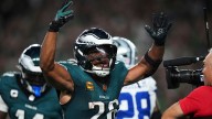 Eagles resume season opener against Cowboys after lightning delay