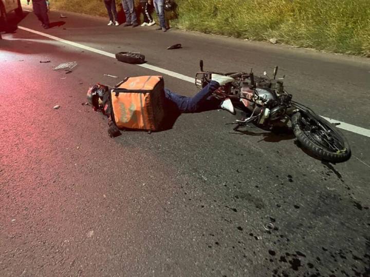 Muere motociclista repartidor de Rappi tras protagonizar accidente en la carretera federal 45 Sur