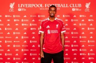 When could Alexander Isak make his Liverpool debut after British record transfer from Newcastle?