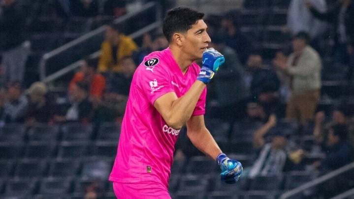 Cómo juega Esteban Andrada, el portero que quiere el Real Zaragoza