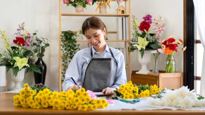 The Major Difference You're Missing Between Store-Bought Mums And Nursery Mums