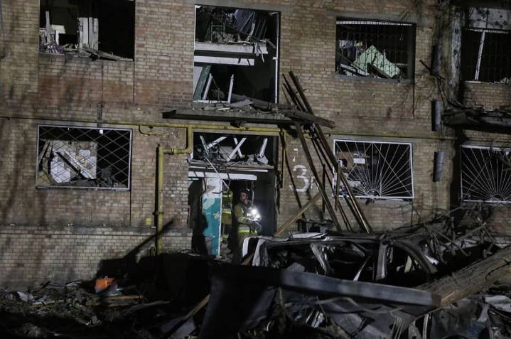 Ataque masivo con drones y misiles golpea Kiev: dos muertos y daños en sede del gobierno