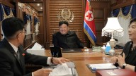 Kim cruza en tren la frontera con China para asistir al desfile militar con Xi y Putin