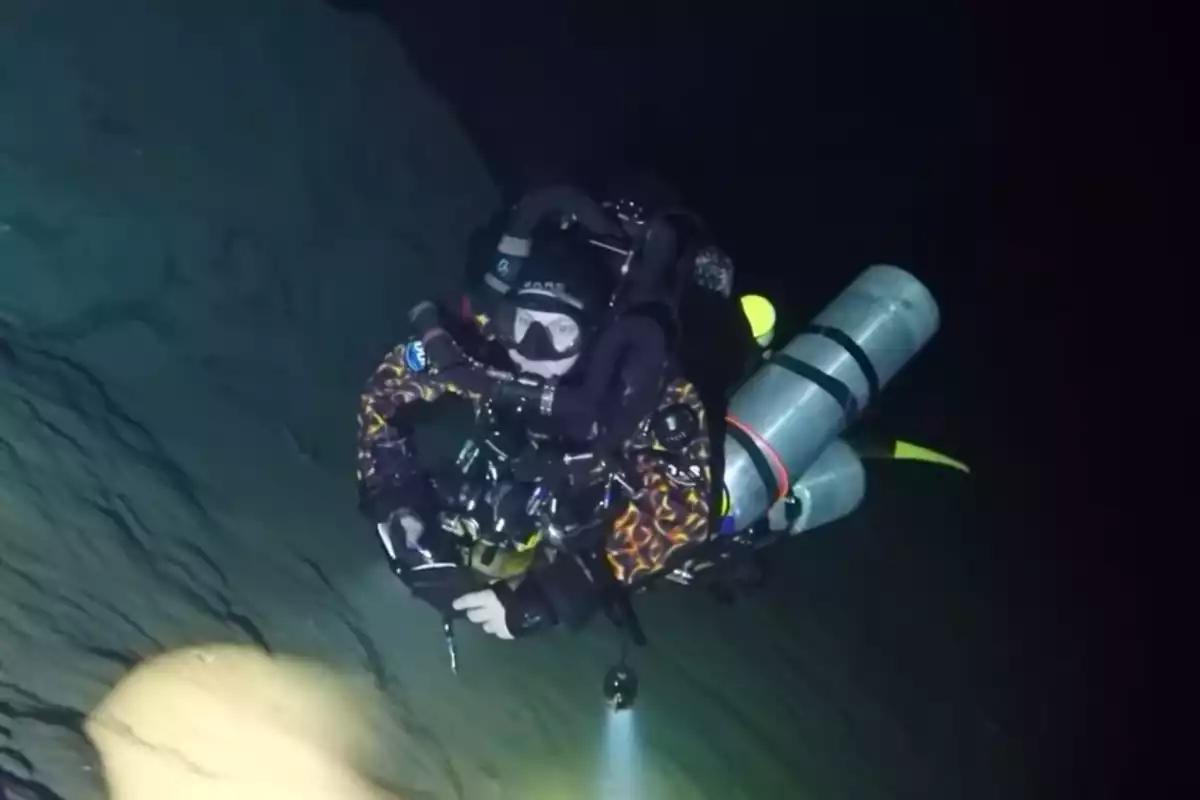 "Una verdadera locura bucear ahí": Logran histórico descenso en el cenote más profundo de Yucatán