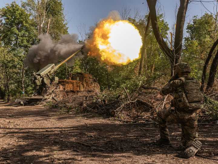 Zelenskyy on security guarantees shuttle as fighting rages in Ukraine war