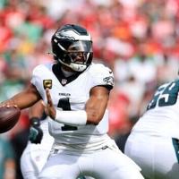 Eagles seek answers against Rams in battle of NFL unbeatens