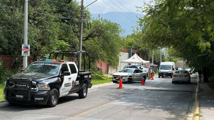Hallan cuerpo a unos metros de Instituto Bilingüe La Silla en Monterrey