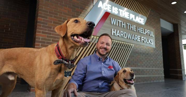 20 UNDER 40 | Anthony Mansch