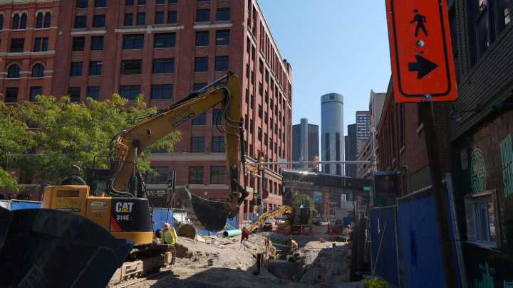 Greektown businesses open Sunday despite Monroe Street construction