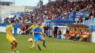 El CF Motril debuta en liga con triunfo en el derbi ante el Huétor Tájar