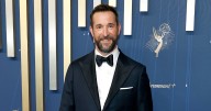 Noah Wyle's Emmys Tux Had a Hidden Tribute To 'The Pitt'