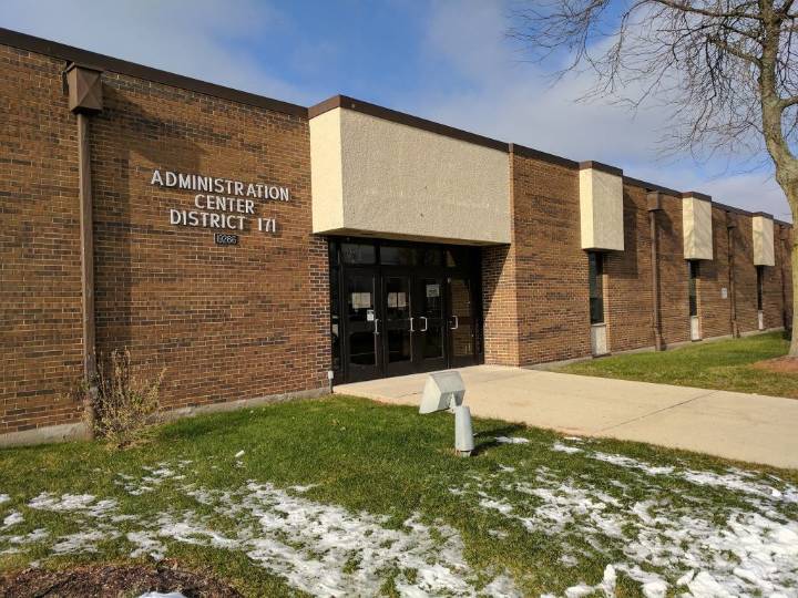 Lansing District 171 teachers' union to pay custodian $110,000