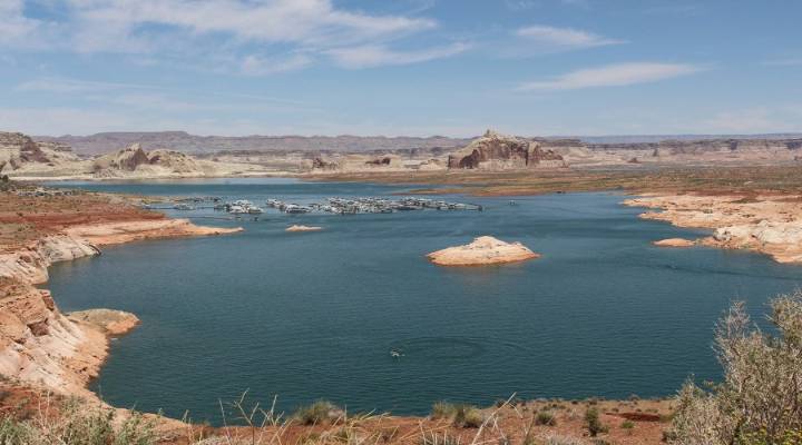 Man drowns at Lake Powell after jumping off houseboat