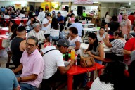 Olores y sabores envuelven a comensales en la Feria del Salbut 2025