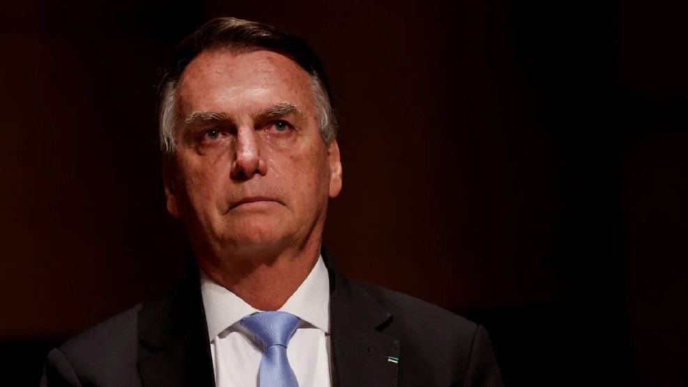 Sentencian a Bolsonaro, expresidente de Brasil, a 27 años de cárcel
