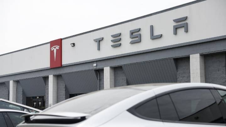 Tesla acentúa su caída en Europa frente al avance de los eléctricos chinos