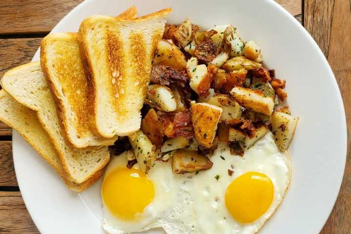 Vancouver-based all-day breakfast joint to open first Calgary restaurant