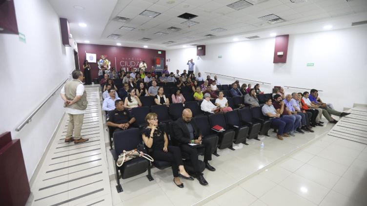 Funcionarios reciben capacitación sobre Presupuesto Participativo