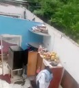 Vientos huracanados arrasa con techo de vivienda en Variantes de Guayas