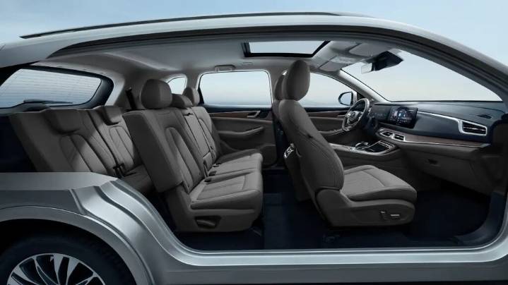 Llegó a la Argentina un nuevo SUV chino con siete asientos y mecánica híbrida enchufable