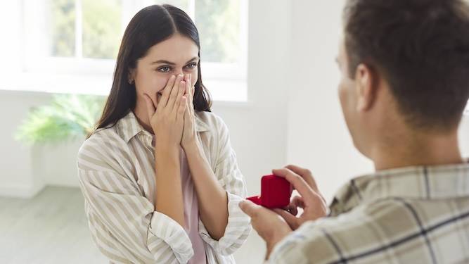 Man marries to avoid being 40-year-old with 'girlfriend'