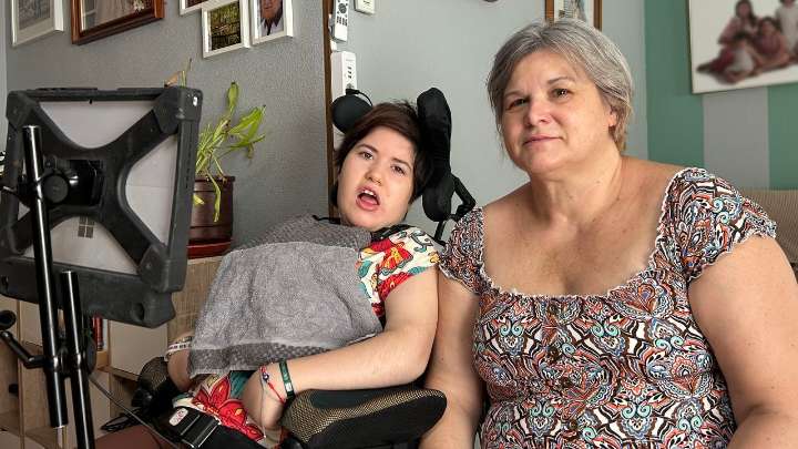 Elsa, primer caso con ELA infantil en España, llega a la universidad: «Quiero ser psicóloga criminóloga»