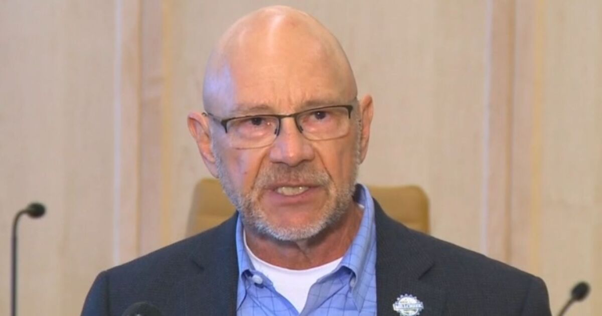 Millcreek's first mayor steps down, retiring after 9 years