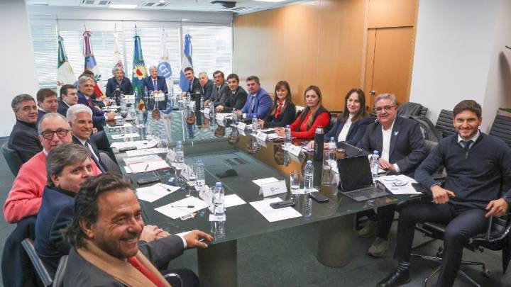 Primera reacción de gobernadores: estudian letra chica y remarcan "contradicciones" del discurso