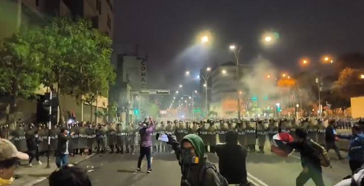 Marcha de la Generación Z y gremios de transporte en Lima deja 18 heridos tras represión policial