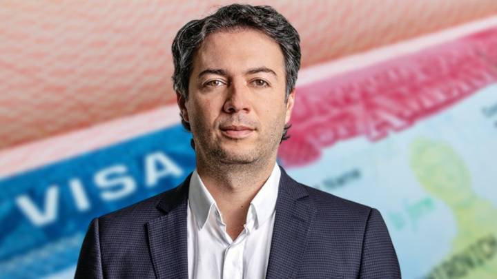 Daniel Quintero ofrece renunciar a su visa en apoyo a Gustavo Petro y recibe respuesta de EE. UU.: “A la orden”