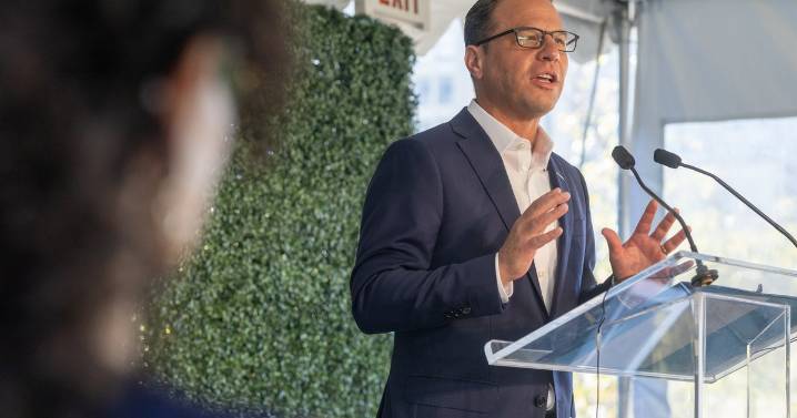 Shapiro threatens Pennsylvania exit from PJM regional power grid