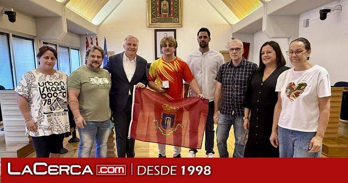 Homenaje en el Ayuntamiento a Ismael Fernández, Campeón de España cadete de Lucha de Brazos