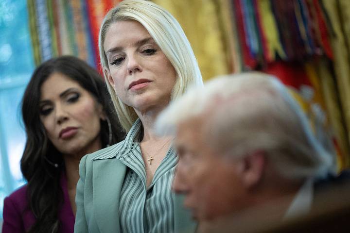 Tony Katz and the Morning News 3rd Hr 9/22/25: Is St Elmo moving to accommodate new hotel? Trump Truth to Bondi. What really is going on with the H1B visas? The show of faith yesterday was something.