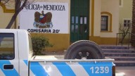 “Me sacaron esposada”: una docente acusada de pedofilia dice que fue un error y pide justicia