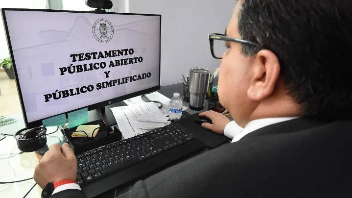 Notario Aguilera impulsa la cultura de formalizar la herencia en Irapuato