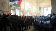Miles de manifestantes marchan en más de 80 ciudades de Italia en apoyo a Palestina
