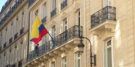Requisito de segunda lengua para embajadores colombianos podría volver a estar vigente: demandaron resolución que lo eliminó