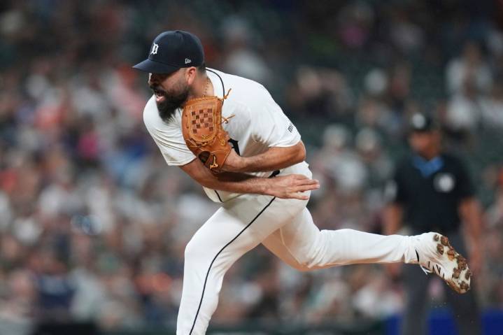 Tigers activate Paul Sewald; Jose Urquidy accepts option to stay in organization