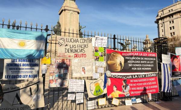 Marcharon en el Congreso por el Día internacional contra las falsas denuncias