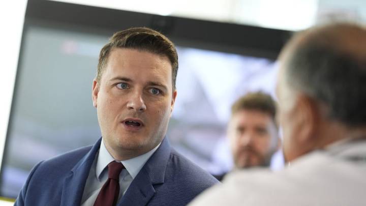 Streeting’s plan to treat 10,000 more A&E patients a day by cutting ‘pen