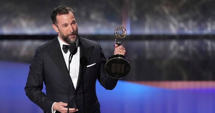 Emmy 2025: Adolescencia y El Estudio hacen historia, y The Pitt da el batatazo