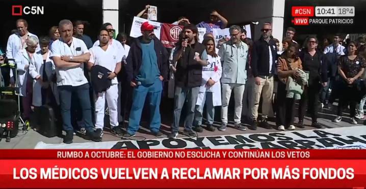 El Garrahan en pie de lucha contra el veto de Milei: “Este gobierno criminal quiere vaciar la salud pública”