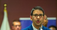 Illinois to issue its own vaccine guidelines