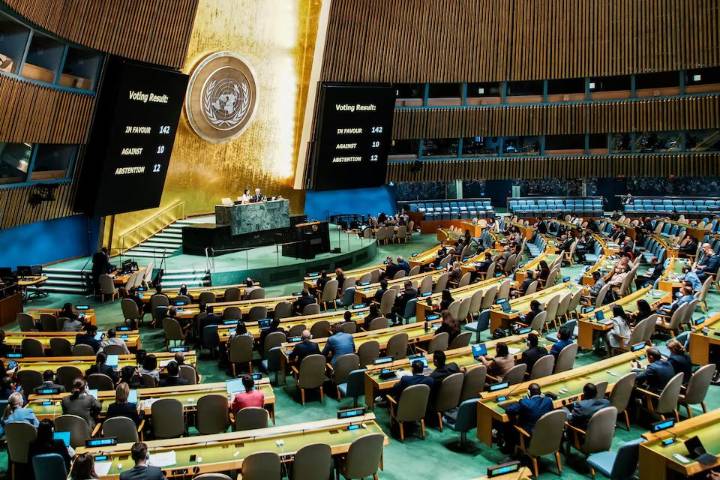 La ONU respaldó abrumadoramente la declaración de solución de dos Estados: Argentina votó en contra