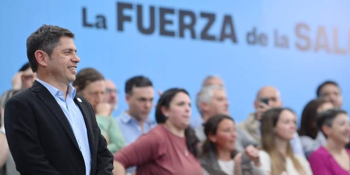 Kicillof convocó a una reunión para mostrar unidad y les pide a los intendentes compromiso en la campaña