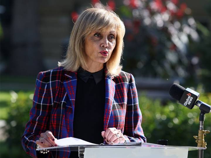Bell: Gondek pretends she's Calgary's law and order mayor